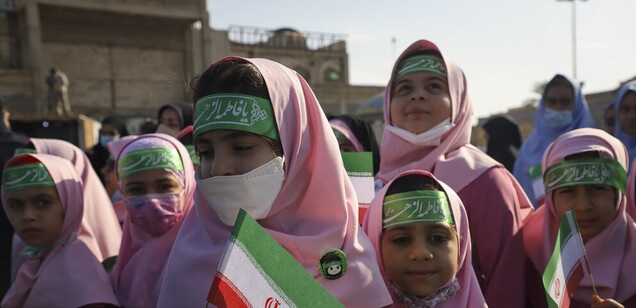 حضور دانش‌آموزان در راهپیمایی ۱۳ آبان، تیر خلاص به دشمن است